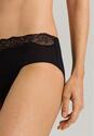 Hanro Lace Delight midi slip