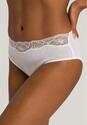 Hanro Lace Delight midi slip